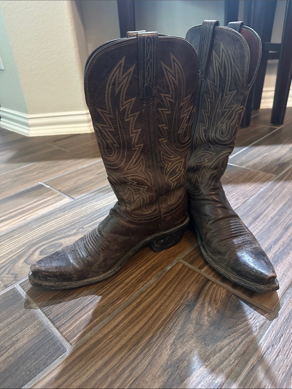 Lucchese Brown Leather Western Stitch-Detail Boots